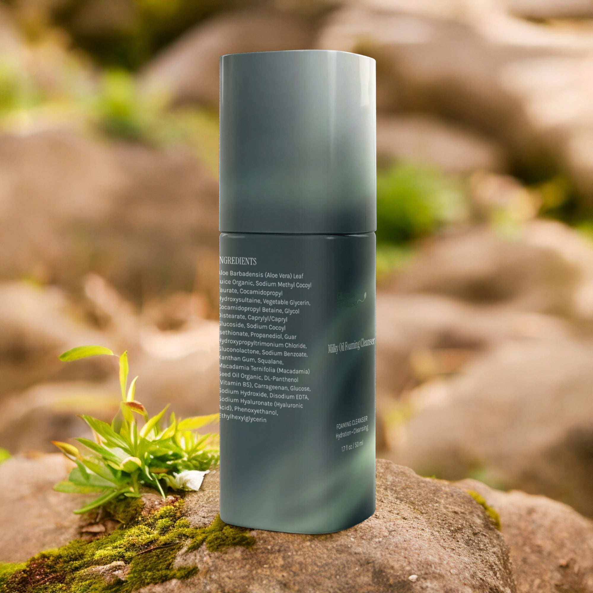 GLISTEN BY HERMAJESTY Milky Oil Foaming Cleanser