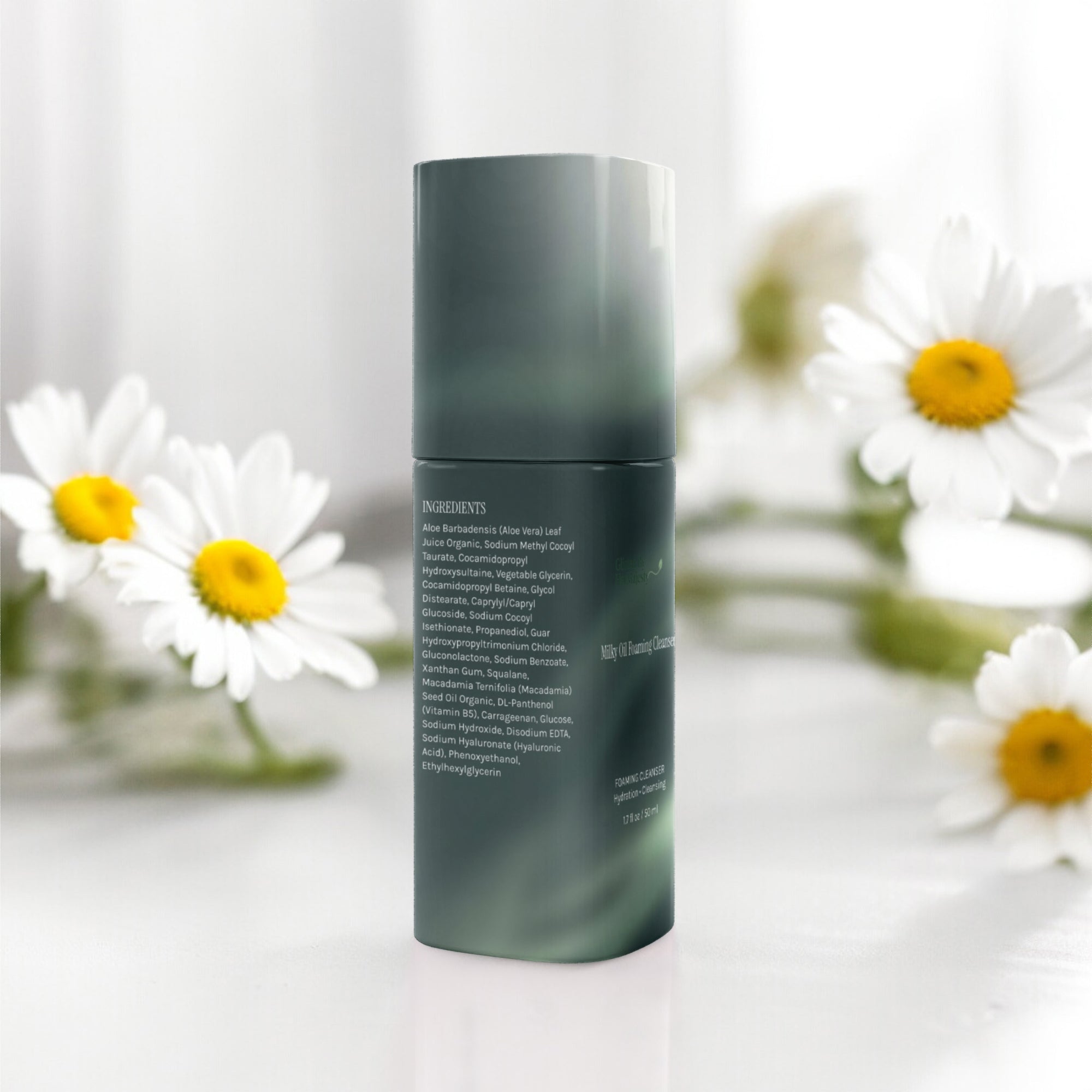 GLISTEN BY HERMAJESTY Milky Oil Foaming Cleanser
