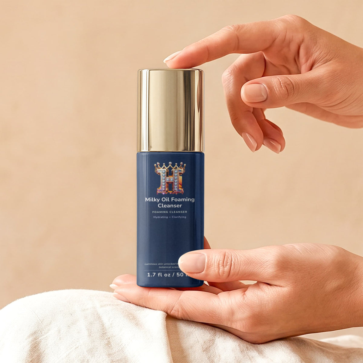 Glisten Skin Milky Oil Foaming Cleanser